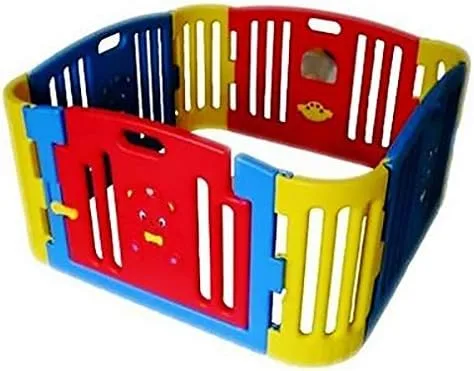 Baby Bear Zone With Enclosed Play Area With A Latched Gate - Image 2